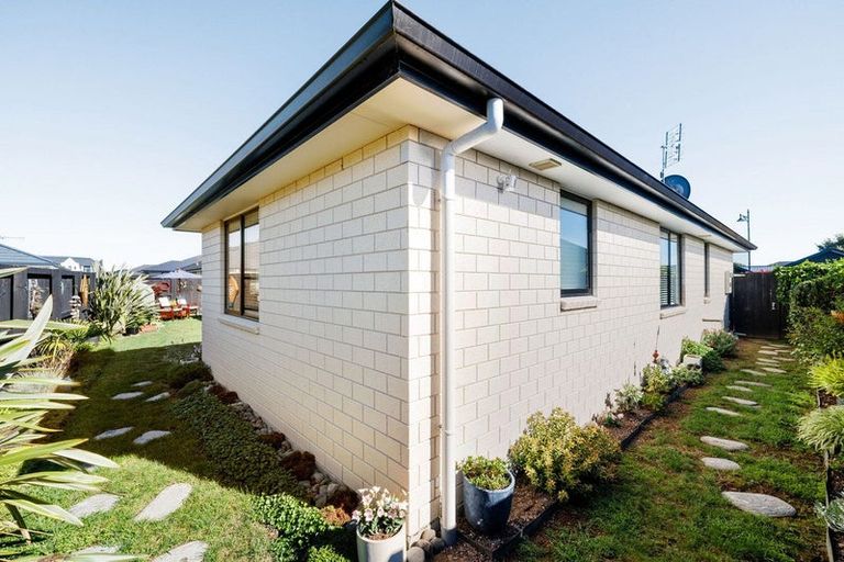 Photo of property in 12 Ruru Street, Cambridge, 3434