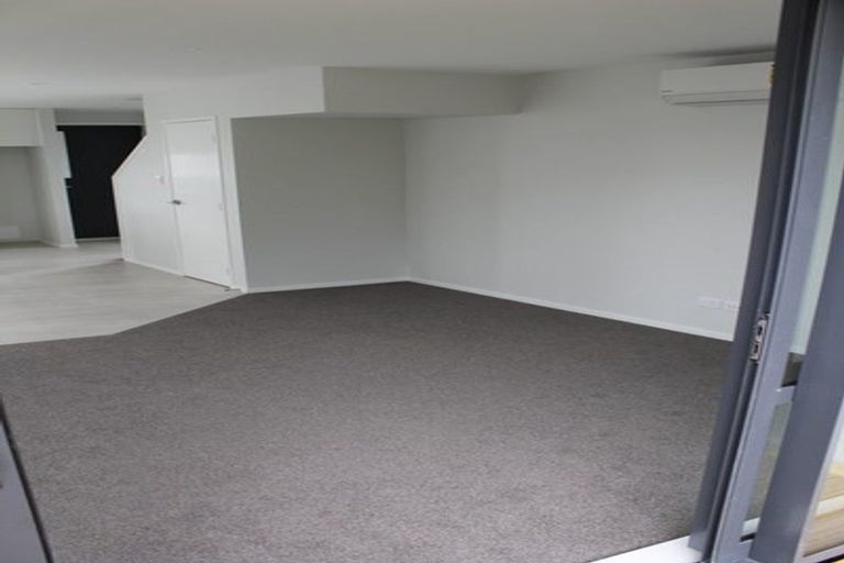 Photo of property in 2/59 Glenview Road, Glen Eden, Auckland, 0602