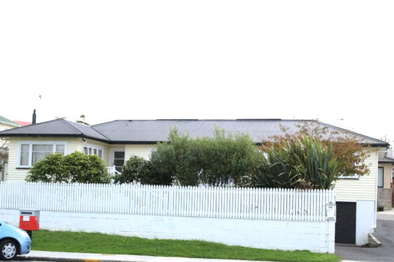 Photo of property in 65a Wellington Street, Howick, Auckland, 2014