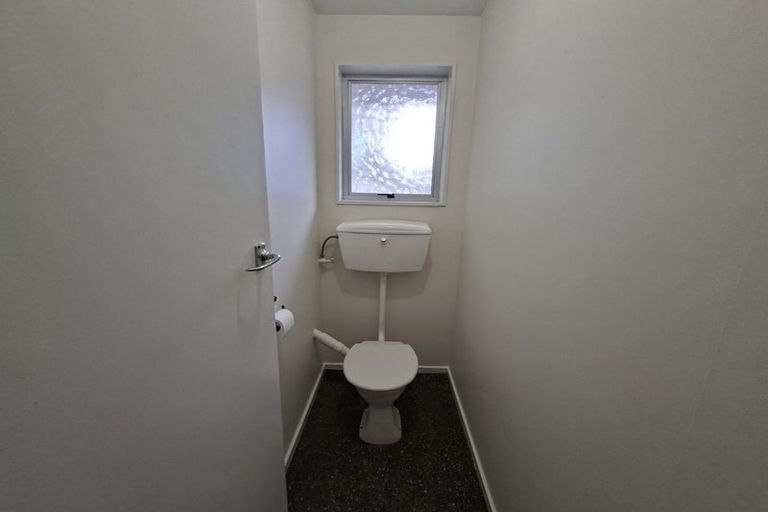 Photo of property in 6 Inverell Place, North New Brighton, Christchurch, 8083