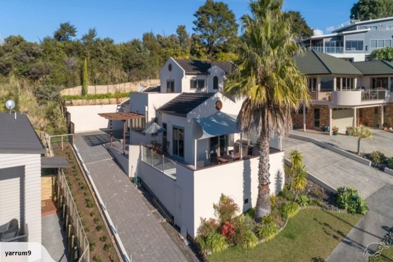 Photo of property in 115 Pacific View Drive, Whangamata, 3620