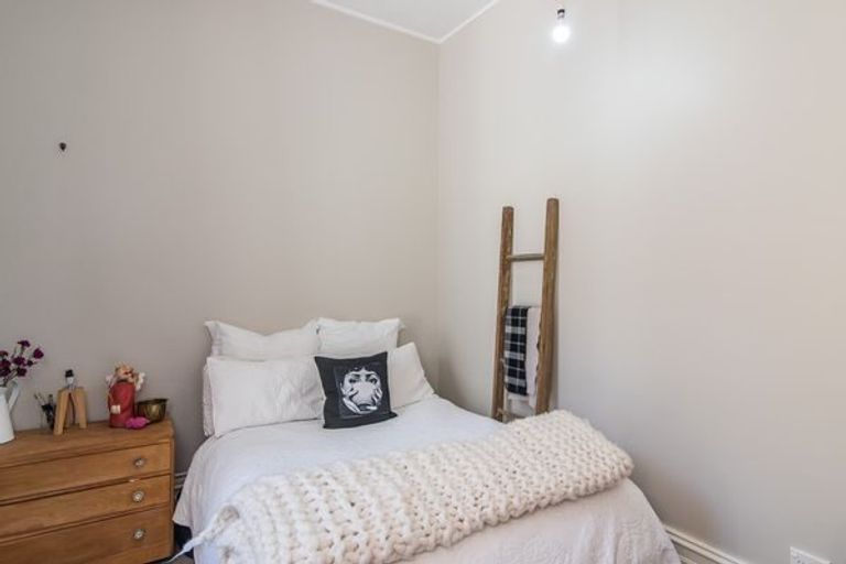 Photo of property in 98 Wallace Street, Mount Cook, Wellington, 6021