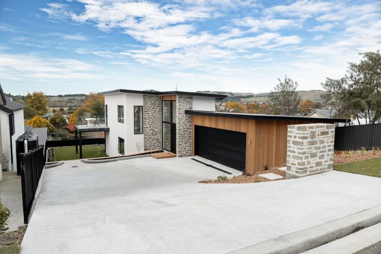 Photo of property in 3 Seymour Street, Gore, 9710