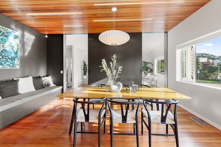 Photo of property in 16 Burnham Street, Seatoun, Wellington, 6022