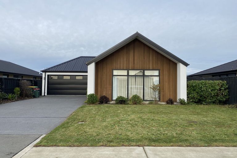 Photo of property in 12 Northmoor Boulevard, Rolleston, 7615