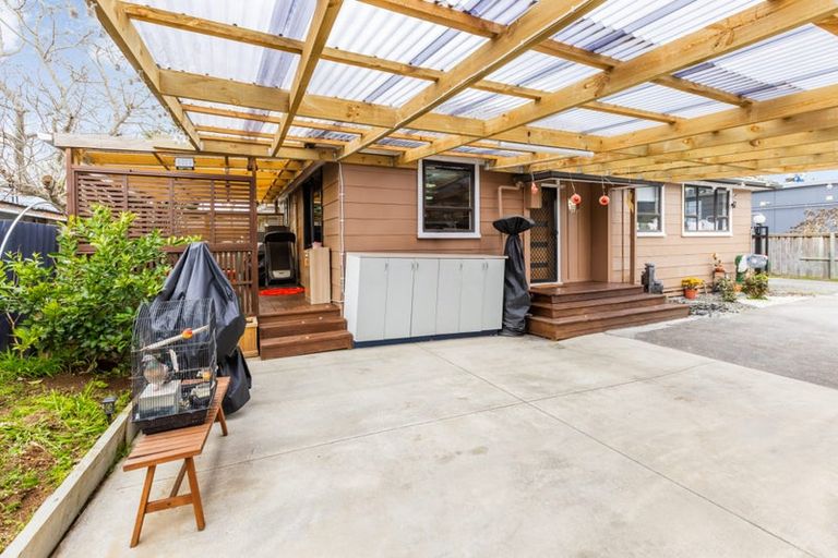 Photo of property in 2/7 Manuia Road, Takanini, 2112