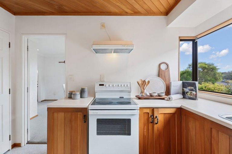 Photo of property in 24 Bayside Drive, Browns Bay, Auckland, 0630