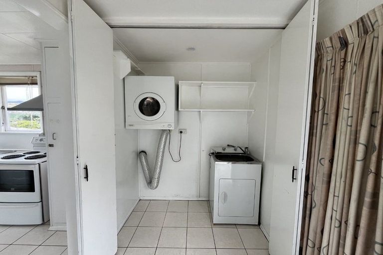 Photo of property in 5 Wakefield Terrace, Tawa, Wellington, 5028