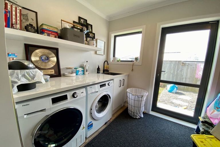 Photo of property in 30 George Street, Bulls, 4818