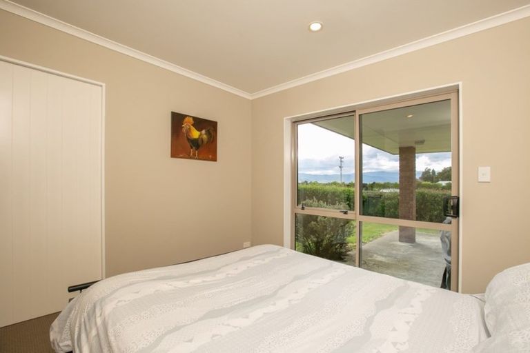 Photo of property in 268 Hughes Line, West Taratahi, Masterton, 5887