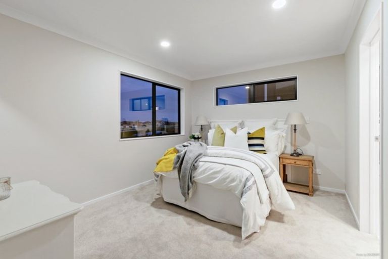 Photo of property in 60 Lime Hill Rise, Flat Bush, Auckland, 2019