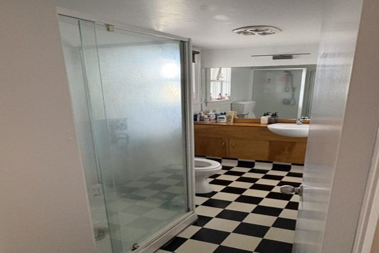 Photo of property in 43 Mortimer Terrace, Brooklyn, Wellington, 6021