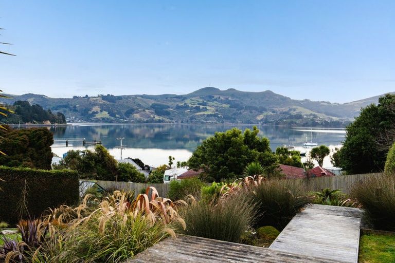 Photo of property in 35 Waikana Street, Broad Bay, Dunedin, 9014