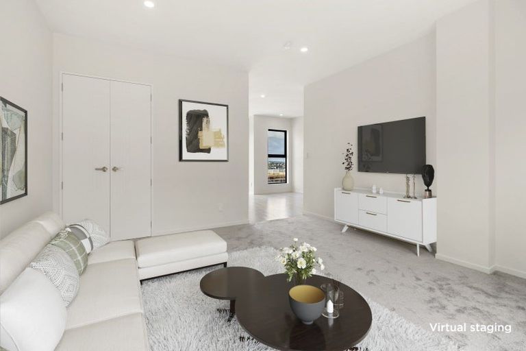 Photo of property in 15 Paina Crescent, Massey, Auckland, 0614