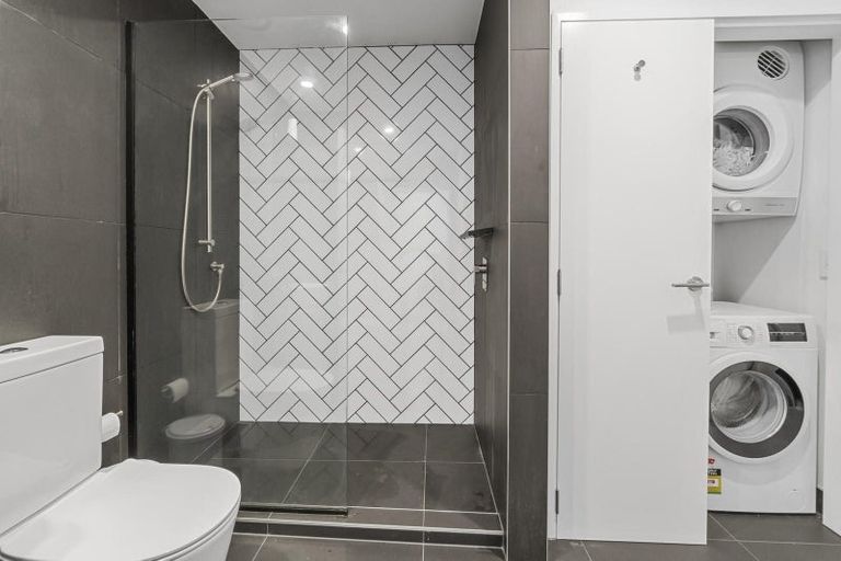 Photo of property in 6/167 Hobsonville Point Road, Hobsonville, Auckland, 0616