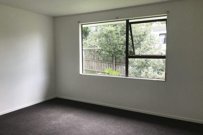 Photo of property in 1/10 Roick Parade, Glen Eden, Auckland, 0602