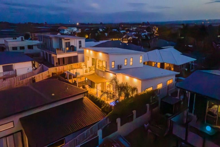 Photo of property in 1330b Papamoa Beach Road, Papamoa Beach, Papamoa, 3118