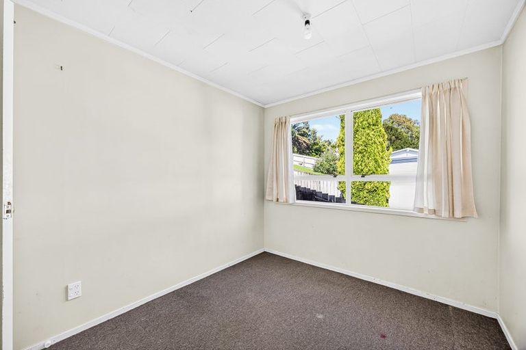 Photo of property in 10 William Hadlow Place, Hatfields Beach, Orewa, 0931
