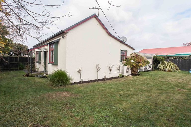 Photo of property in 184 Hastings Street, Waltham, Christchurch, 8023