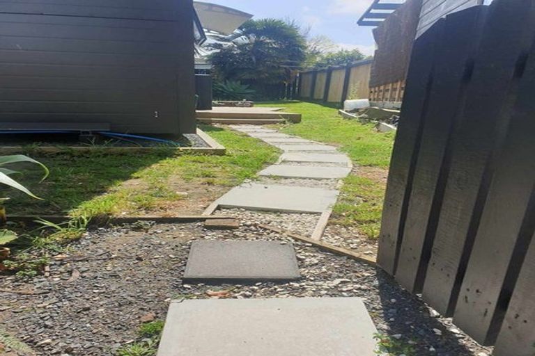 Photo of property in 9 Snowden Place, Opaheke, Papakura, 2113