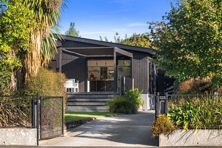 Photo of property in 123 Clarendon Terrace, Woolston, Christchurch, 8023