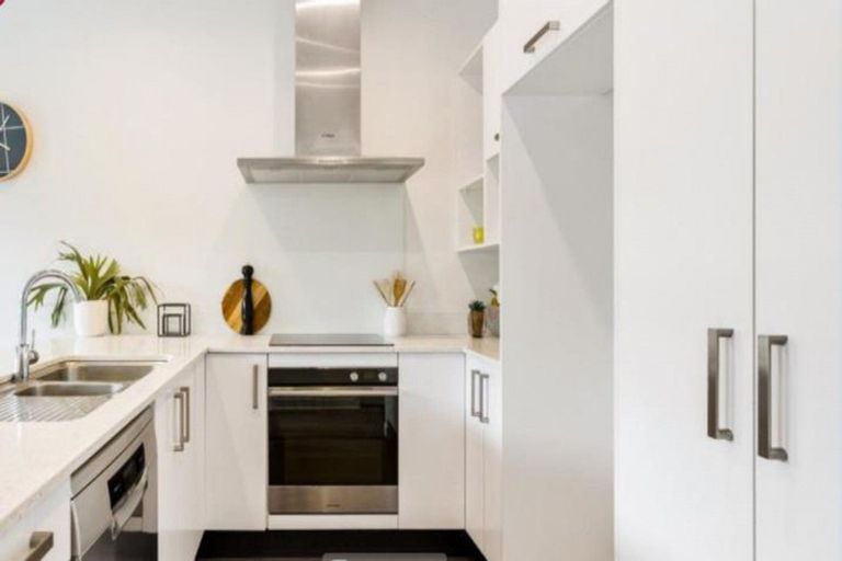 Photo of property in 21 Flounder Road, Hobsonville, Auckland, 0616