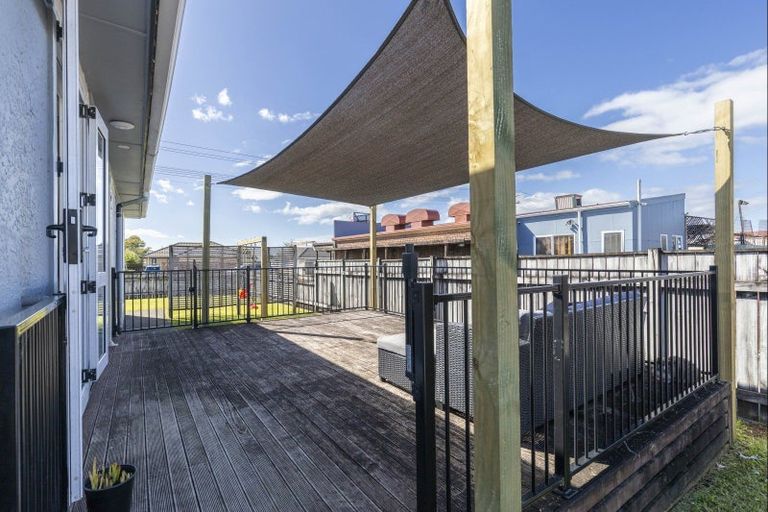 Photo of property in 75b Rata Street, Inglewood, 4330