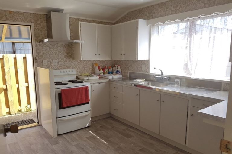 Photo of property in 1/58 Great South Road, Papakura, 2110