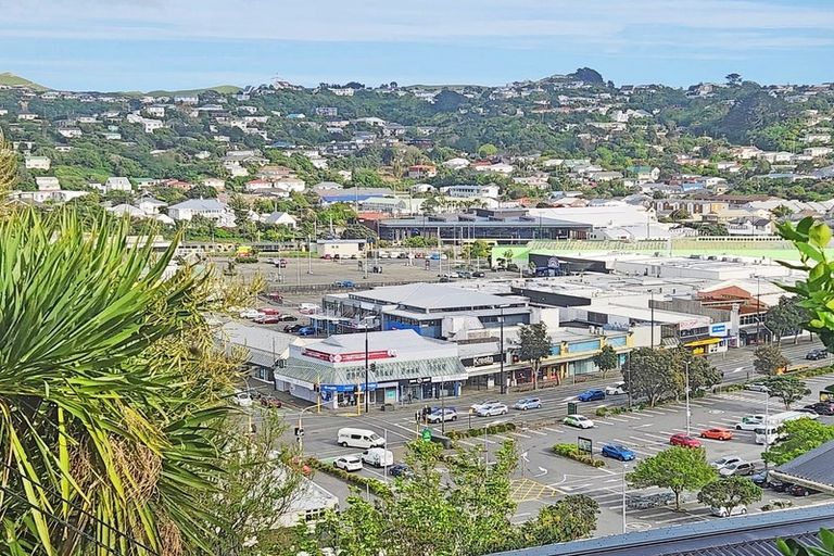 Photo of property in 34 Sheridan Terrace, Johnsonville, Wellington, 6037