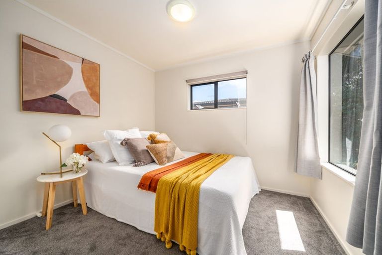 Photo of property in 5 Ashfield Grove, Churton Park, Wellington, 6037