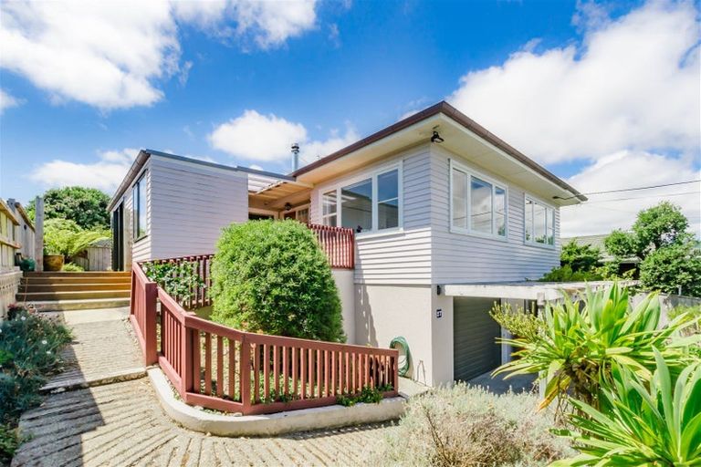 Photo of property in 27 Sweetman Avenue, Paraparaumu Beach, Paraparaumu, 5032