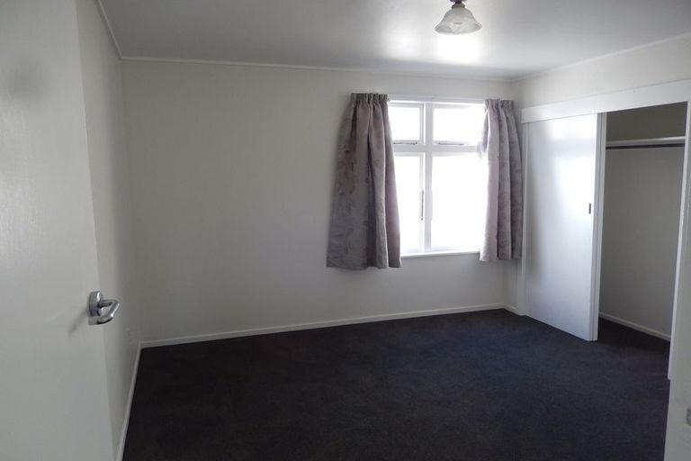 Photo of property in 102 Kilbirnie Crescent, Kilbirnie, Wellington, 6022