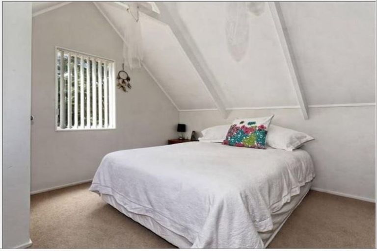 Photo of property in 60 Palomino Drive, Henderson, Auckland, 0612
