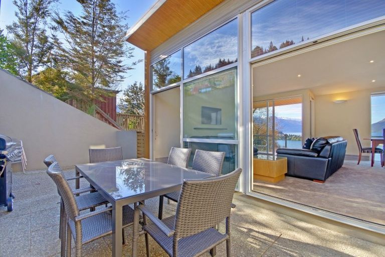 Photo of property in 7 Earnslaw Terrace, Queenstown, 9300