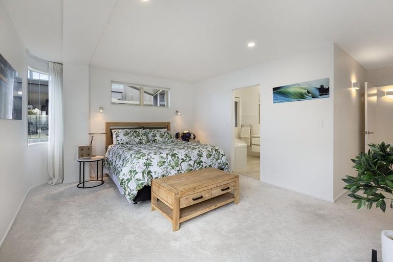 Photo of property in 28 The Mall, Mount Maunganui, 3116
