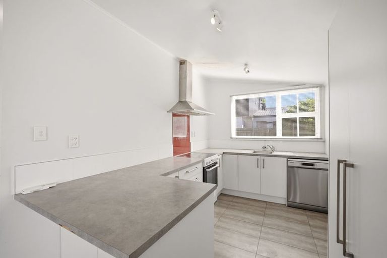 Photo of property in 41 Mackenzie Avenue, Woolston, Christchurch, 8023