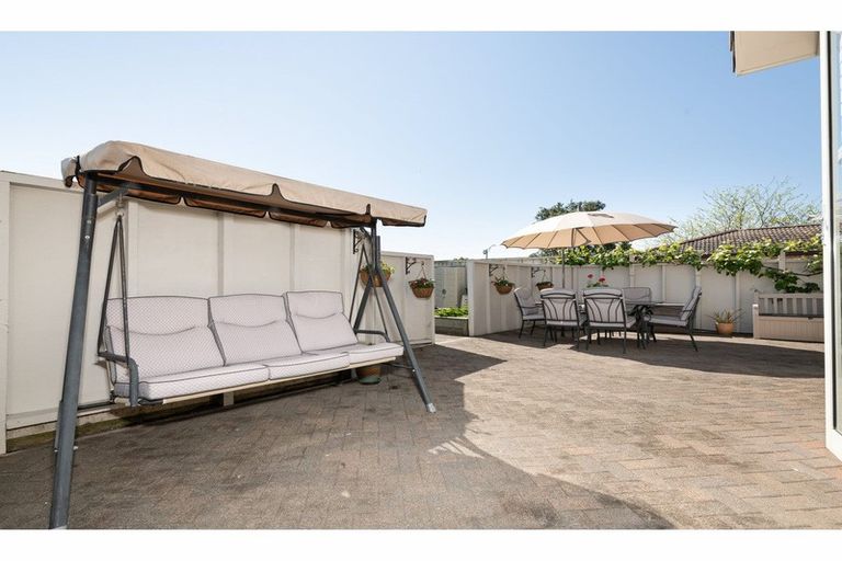 Photo of property in 137 Carlton Street, Bellevue, Tauranga, 3110