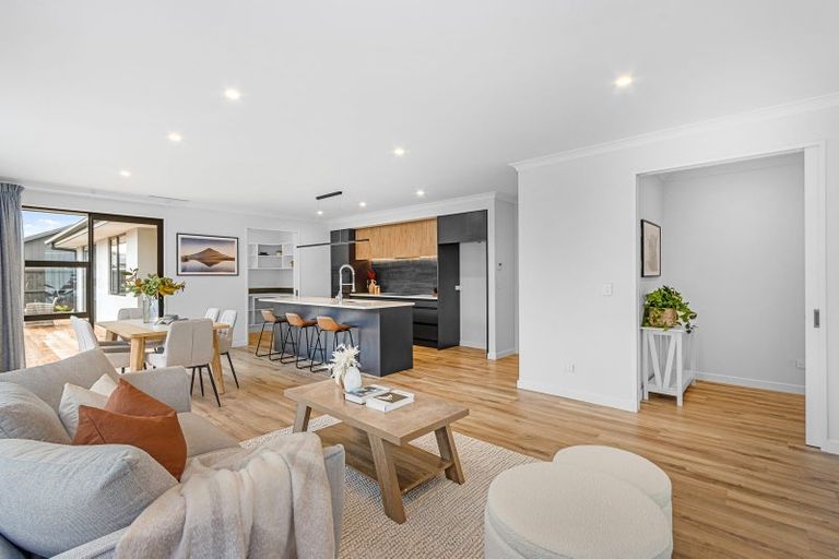 Photo of property in 28 Withers Crescent, Halswell, Christchurch, 8025