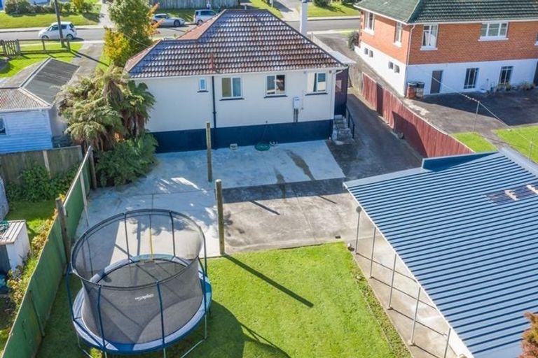 Photo of property in 29 Graham Street, Levin, 5510