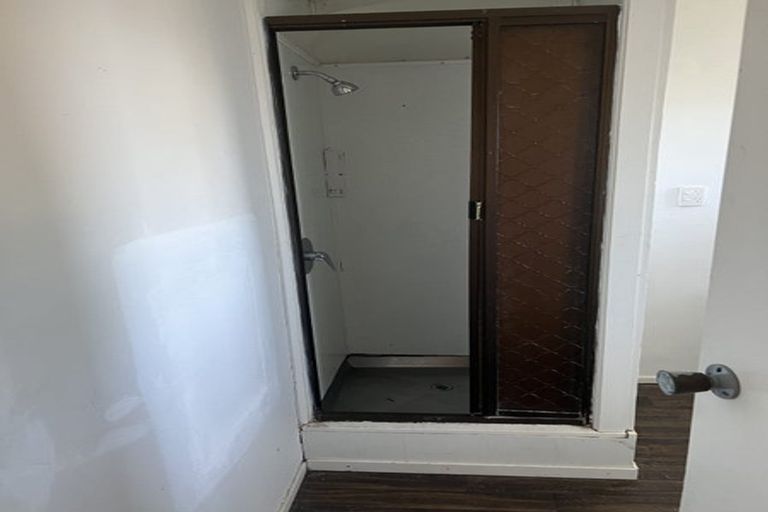 Photo of property in 2/264 Wellington Road, Wainuiomata, Lower Hutt, 5014