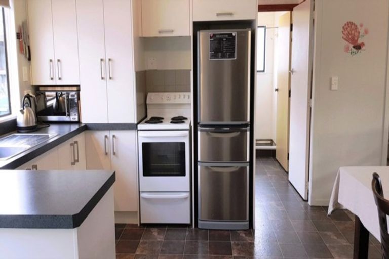 Photo of property in 14 Candu Lane, Kinloch, Taupo, 3377
