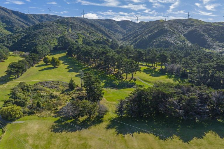 Photo of property in 306 South Makara Road, Makara, Karori, 6972