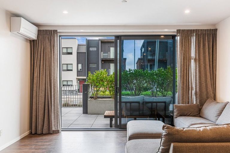 Photo of property in 4/2g Onekiritea Road, Hobsonville, Auckland, 0616