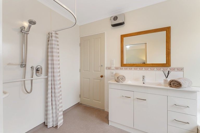 Photo of property in 20b Enverton Drive, Rangiora, 7400