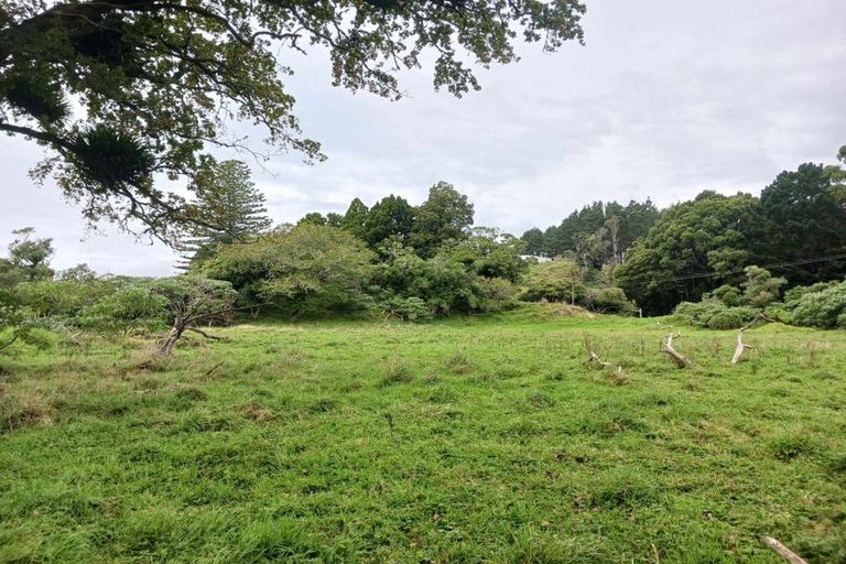 Photo of property in Russell Road, Oakura, Hikurangi, 0184