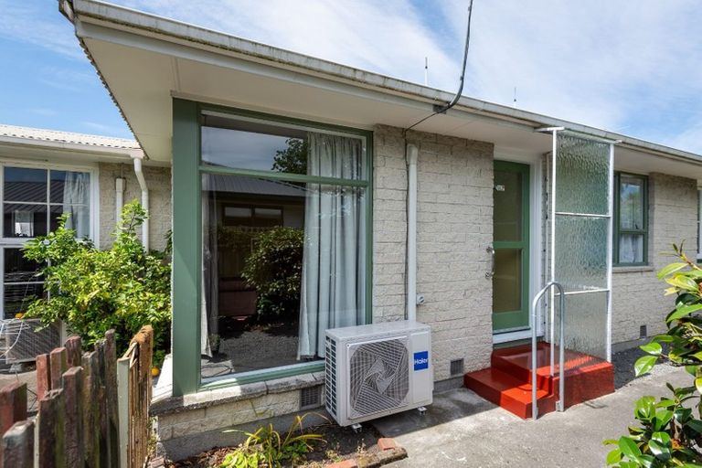 Photo of property in 4/225 Edgeware Road, Edgeware, Christchurch, 8013