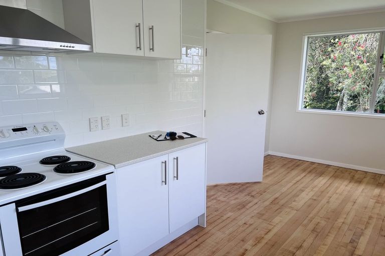 Photo of property in 26 Makora Road, Massey, Auckland, 0614