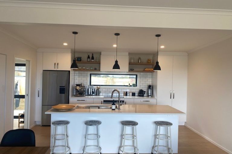 Photo of property in 33 Omahina Street, Raglan, 3225