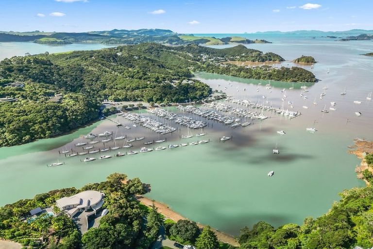 Photo of property in 91 Doves Bay Road, Kerikeri, 0294