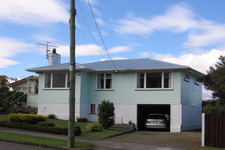 Photo of property in 4 Wavell Crescent, Lansdowne, Masterton, 5810